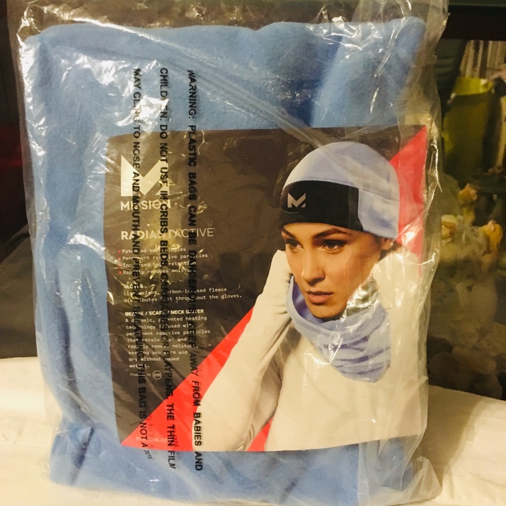 New Mission Beanie Scarf & Gloves 3 Pc Set